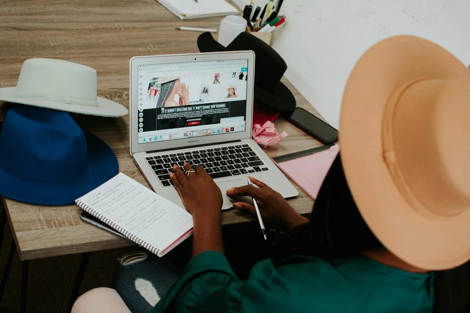 Student doing freelancing